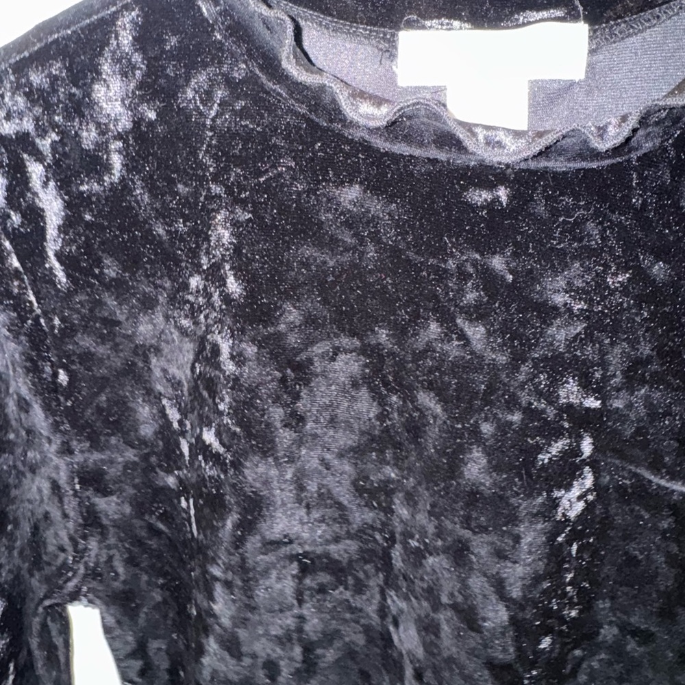 Planet Gold Black Velvet Long Sleeve Top - Picture 3 of 3